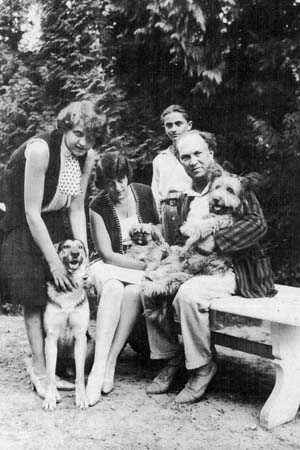 1930 ca. Schreker mit Familie